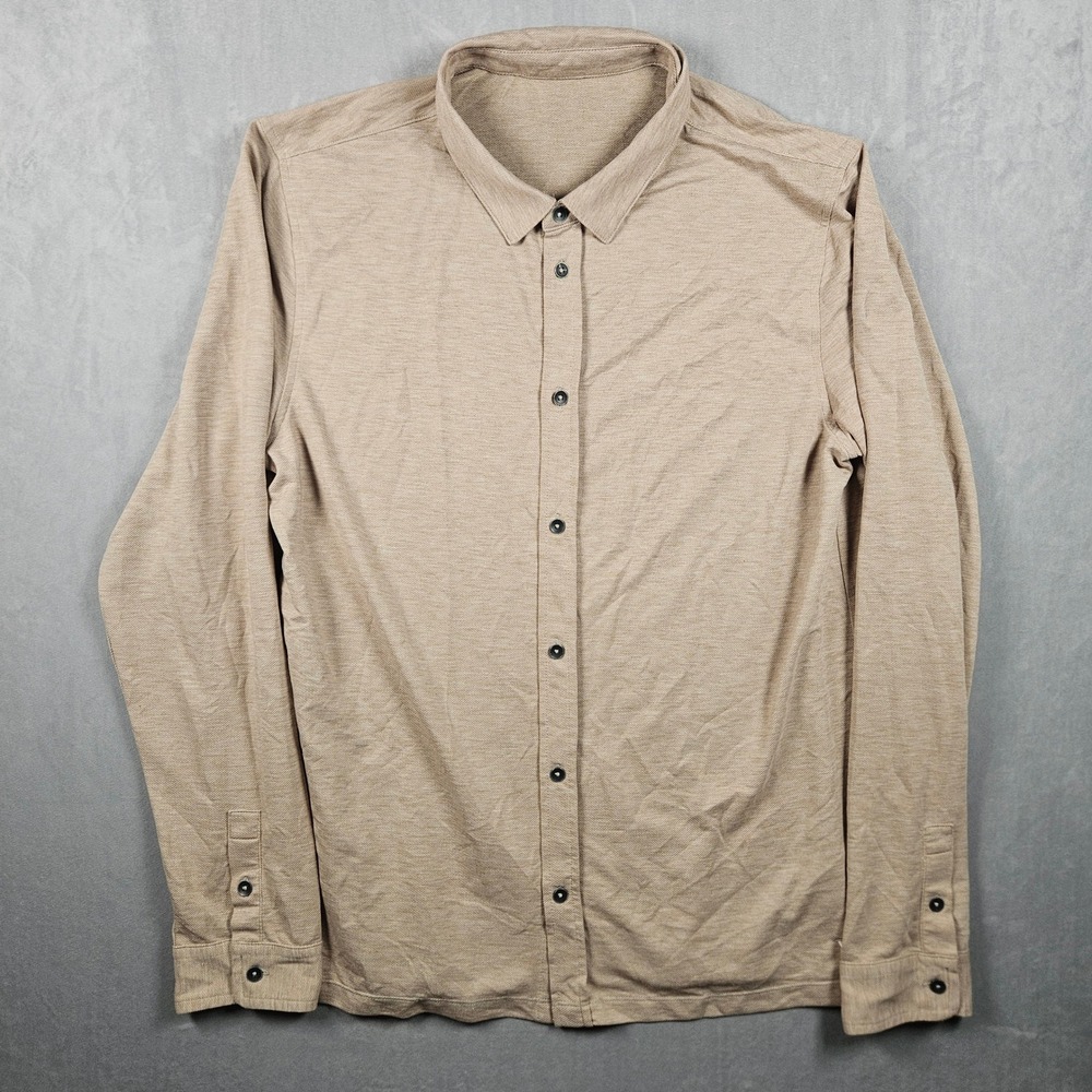 Vuori Manhattan Button Down Shirt Mens Large Tan Long Sleeve Stretch V1026